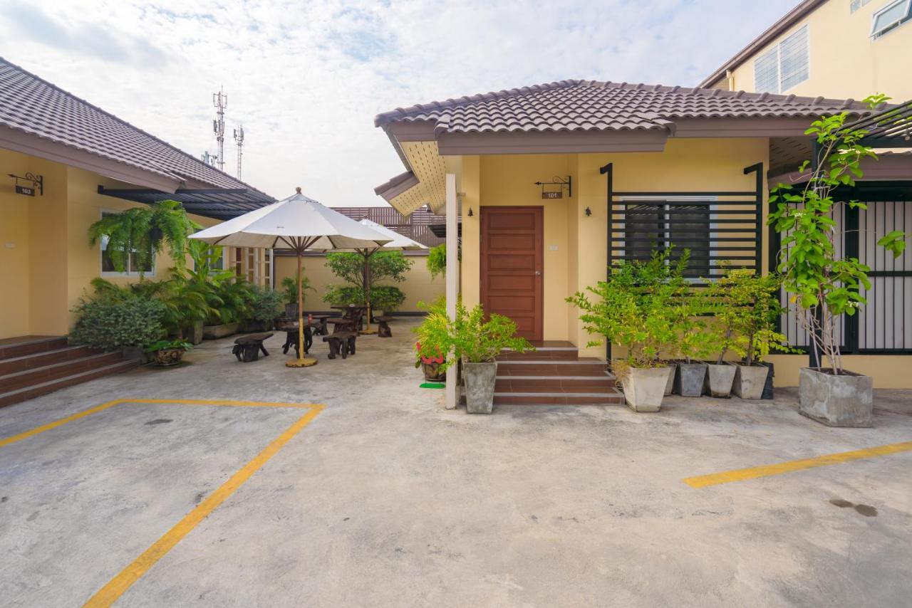 Suphan Lake Hometel Bangkok Ngoại thất bức ảnh